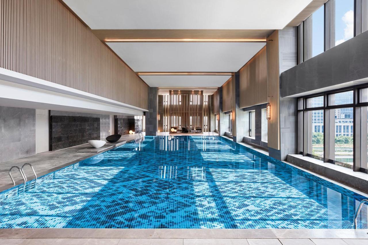 Wuhan Marriott Hotel Optics Valley Exterior foto