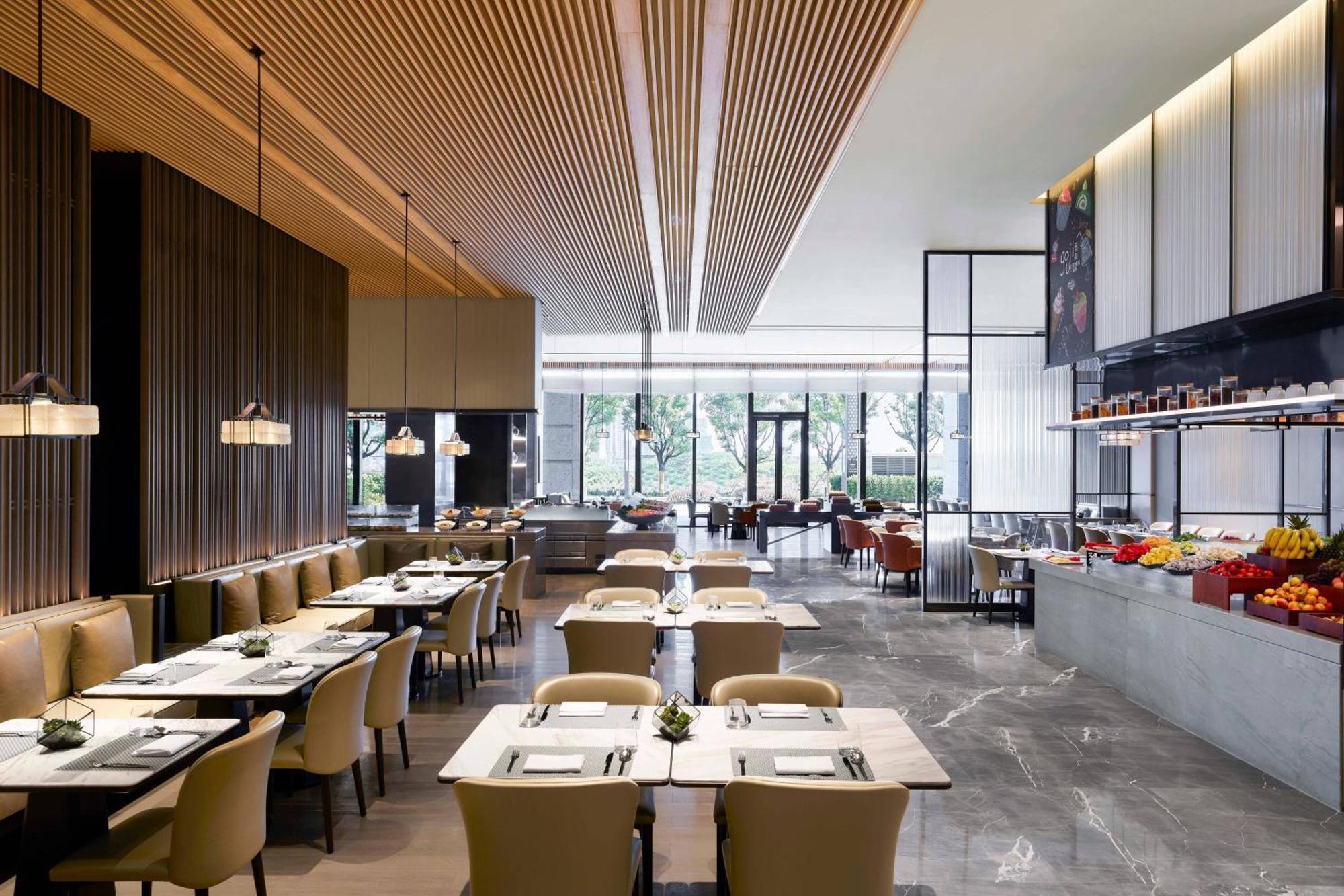 Wuhan Marriott Hotel Optics Valley Exterior foto