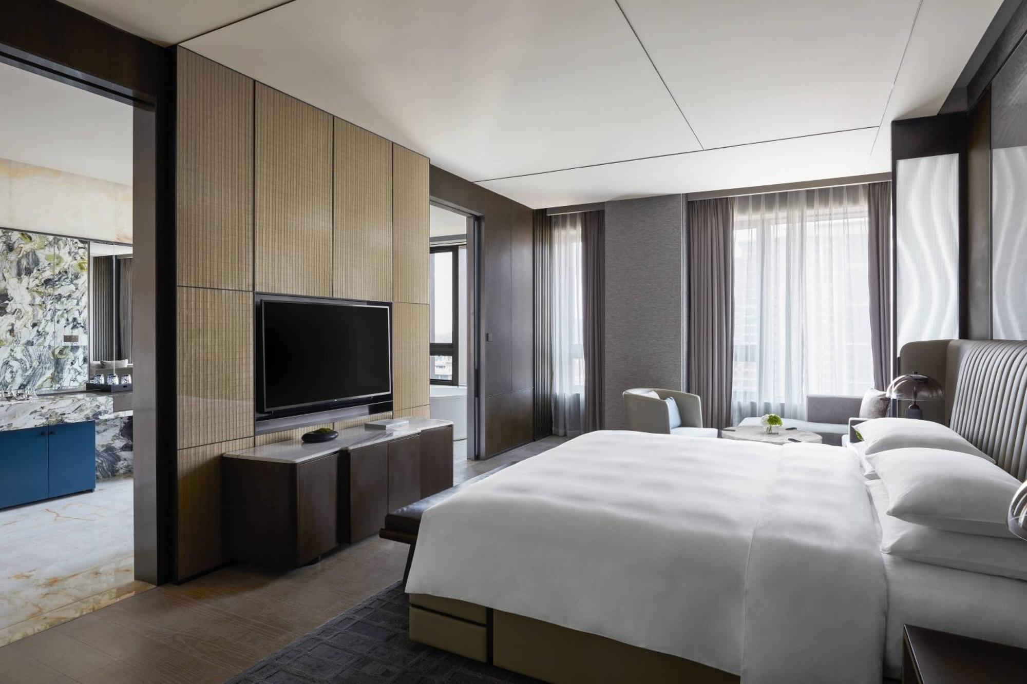 Wuhan Marriott Hotel Optics Valley Exterior foto